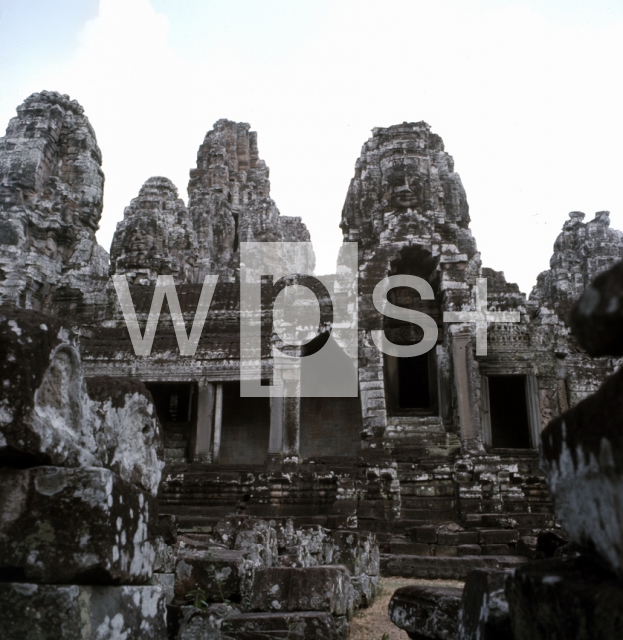 ｜アンコール遺跡、アンコール・トムのバイヨン（霊廟寺院）