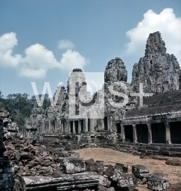 ｜アンコール遺跡、アンコール・トムのバイヨン（霊廟寺院）