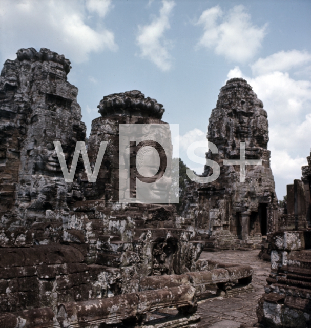 ｜アンコール遺跡、アンコール・トムのバイヨン（霊廟寺院）