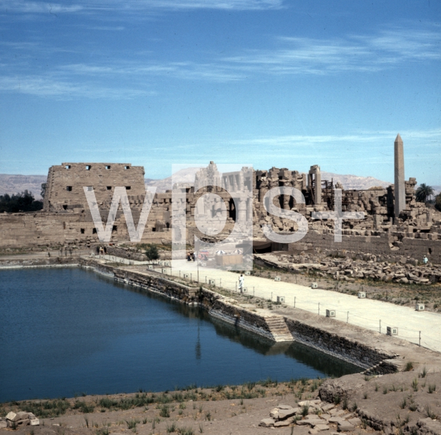 ｜アメン大神殿の全景と聖池