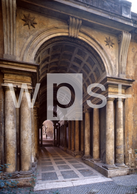 BORROMINI Francesco｜パラッツォ・スパーダ「コルネード（列柱廊）」