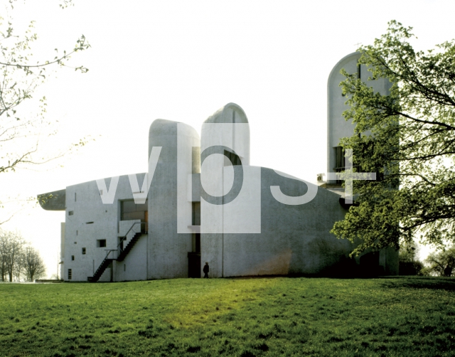 LE CORBUSIER｜ノートル・ダム・デュ・オー礼拝堂（ロンシャンの礼拝堂）