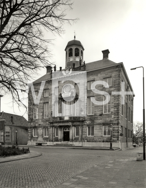 VENNECOOL Steven Jacobsz｜エンクハイゼン市庁舎