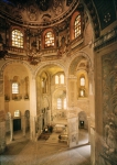 ｜サン・ヴィターレ聖堂の内部
